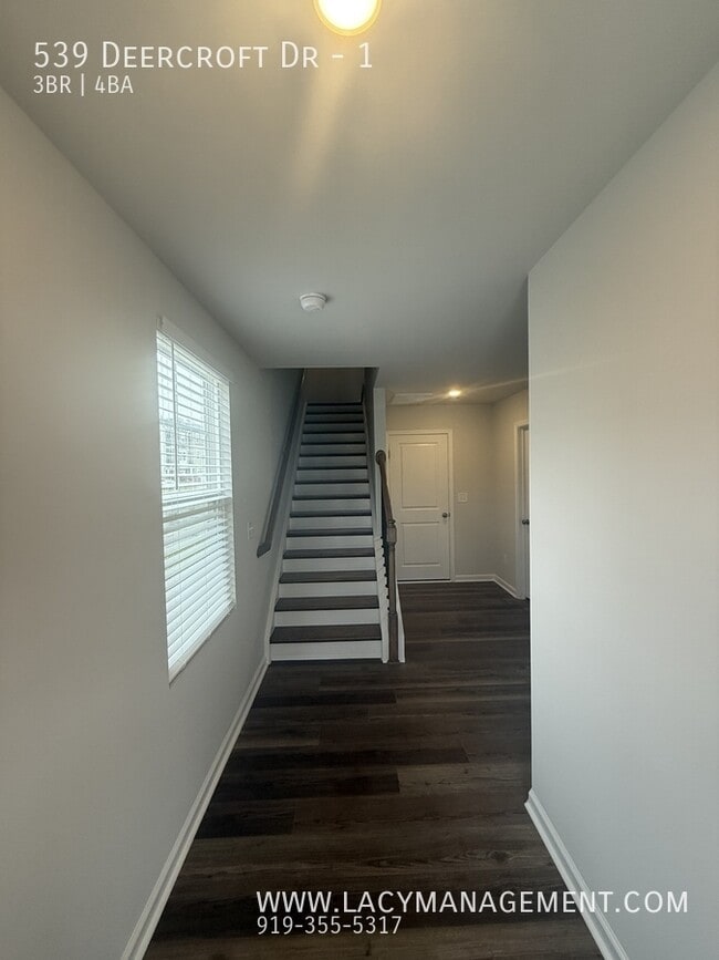 539 Deercroft Dr in Apex, NC - Building Photo - Building Photo