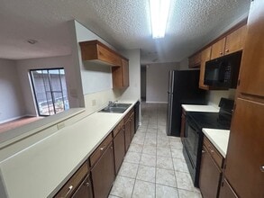 3353 Chimney Pl Dr in Waco, TX - Building Photo - Building Photo