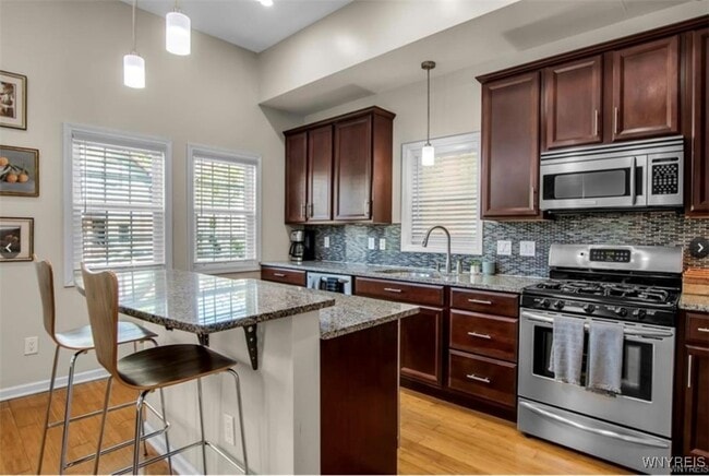 185 York St in Buffalo, NY - Building Photo - Building Photo