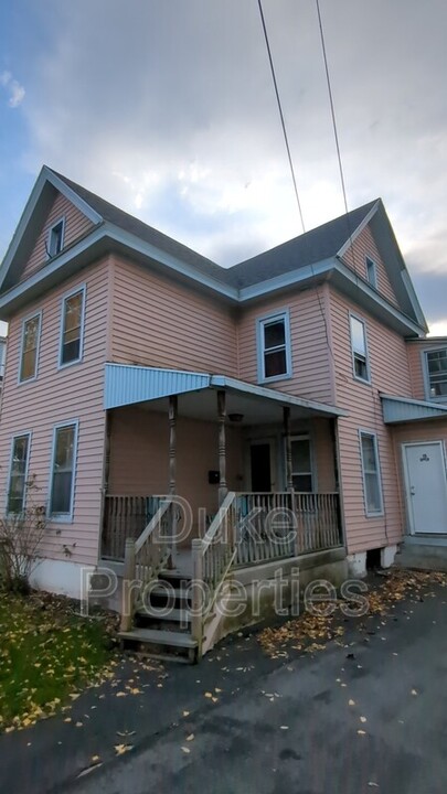 15 Garrow St in Auburn, NY - Building Photo