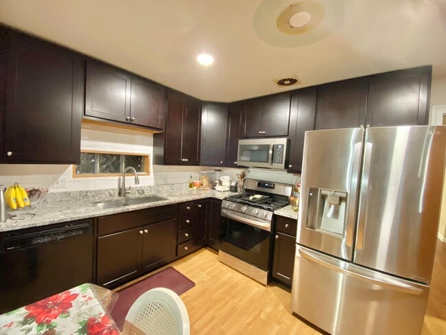 property at 850 Waukegan Rd