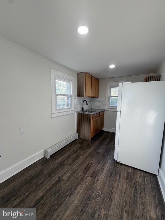 517 Bentley Ave in Beverly, NJ - Foto de edificio - Building Photo