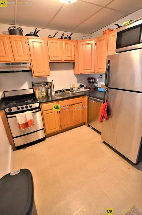 585 Beacon St, Unit #2 in Boston, MA - Building Photo