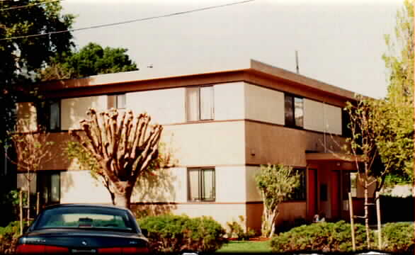 125 W F St in Benicia, CA - Foto de edificio - Building Photo