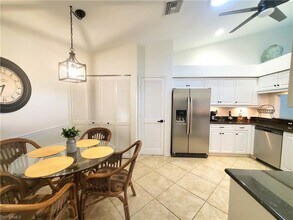 992 Marblehead Dr in Naples, FL - Foto de edificio - Building Photo