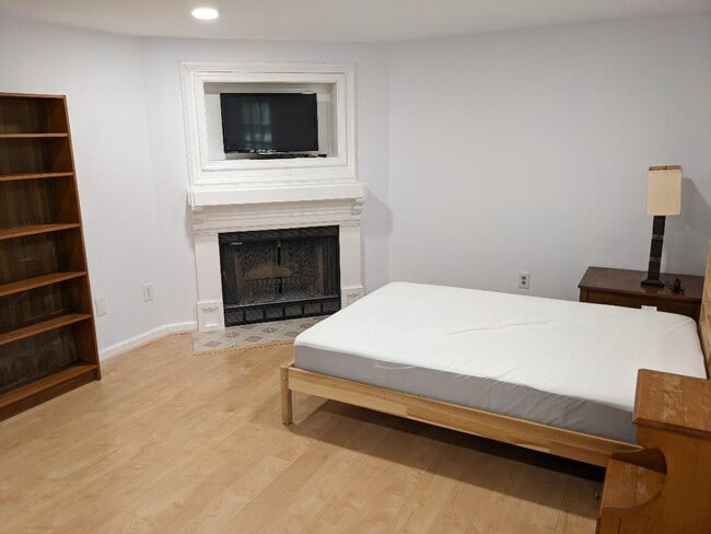 property at 5806 Bridgetown Ct