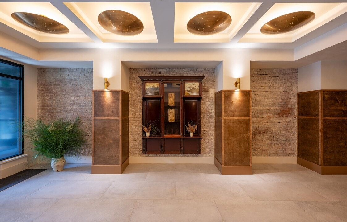 857 BERGEN Ave in Jersey City, NJ - Building Photo