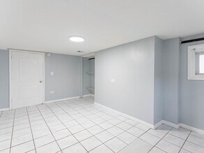 3815 W Roscoe St in Chicago, IL - Building Photo - Building Photo