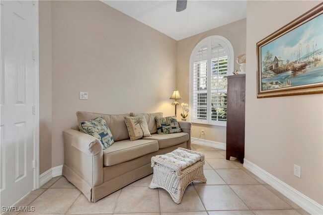 1447 Serenity Cir in Naples, FL - Foto de edificio - Building Photo
