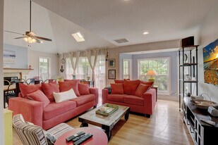 5731 Marimin Dr in Bonita Springs, FL - Building Photo