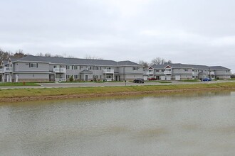 Oregon Place Apartments in Oshkosh, WI - Foto de edificio - Building Photo