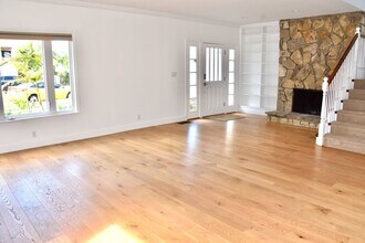 212 Camino Real in Redondo Beach, CA - Building Photo - Building Photo