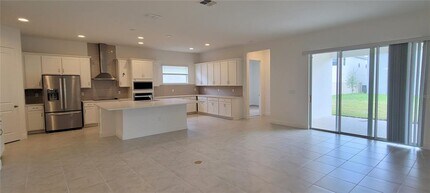 15142 Lake Bessie Loop in Winter Garden, FL - Building Photo - Building Photo