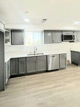 1731 E 68th St in Los Angeles, CA - Building Photo - Building Photo