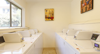 The Monterey Apartments in San Jose, CA - Building Photo - Interior Photo