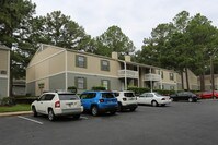 Primary Photo - Knollwood Apartments in Mobile, Alabama