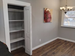 1120 Rigsby Ave, Unit 1 in San Antonio, TX - Building Photo - Building Photo