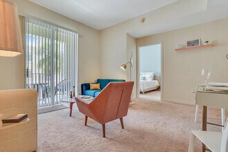1200 Town Center Dr, Unit Apt 208 in Jupiter, FL - Building Photo - Building Photo