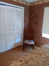 8136 Matthew Dr in New Port Richey, FL - Building Photo - Building Photo