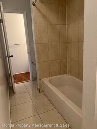 1235 SW 46th Ave photo'