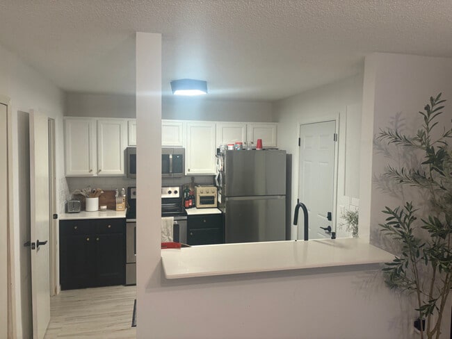 14656 Evergreen Trail in Apple Valley, MN - Foto de edificio - Building Photo