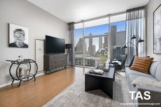 200 E Illinois St in Chicago, IL - Foto de edificio - Building Photo