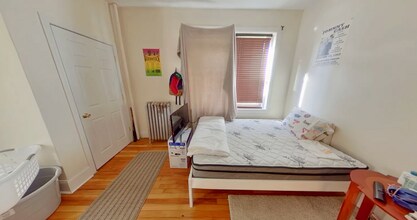 62 Egmont, Unit 1 in Brookline, MA - Foto de edificio - Building Photo