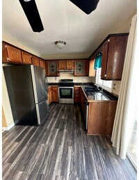 2711 Inverness Blvd photo'