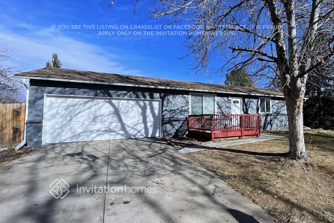 2892 S Mobile St in Aurora, CO - Building Photo