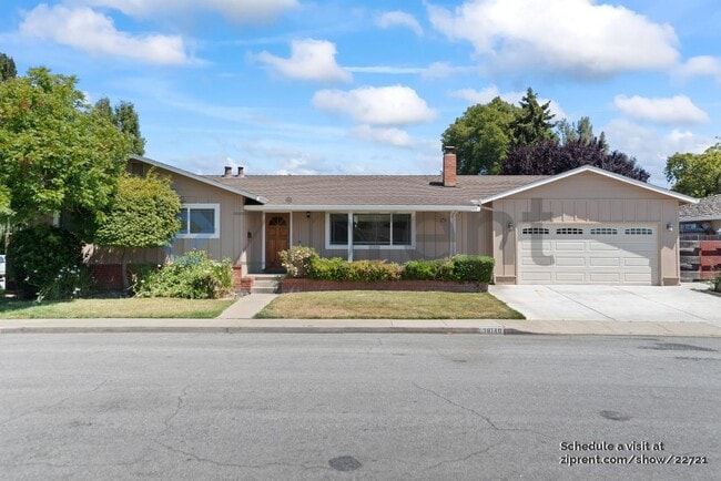 property at 38140 Parkmont Dr