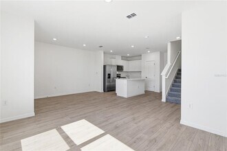 564 Preston Cv Dr in St. Cloud, FL - Building Photo - Building Photo