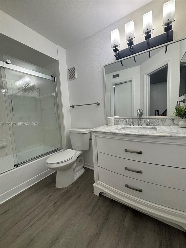 property at 457 Vista Isles Dr