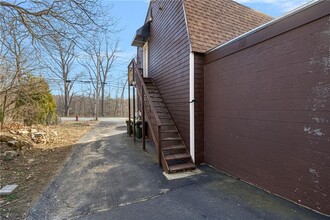 10 Douglas Pike in Smithfield, RI - Building Photo - Building Photo