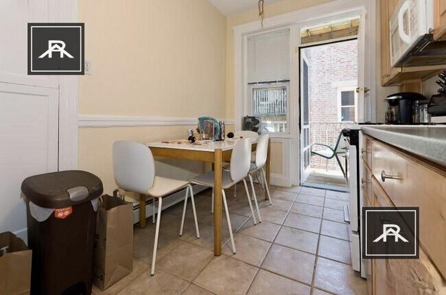19 Sutherland Rd in Boston, MA - Building Photo - Building Photo