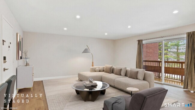 92 Wilton Crest Rd in Wilton, CT - Building Photo - Building Photo