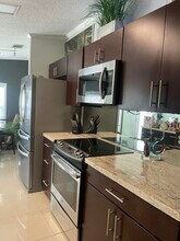 817 Sunglow St in Boynton Beach, FL - Foto de edificio - Building Photo