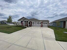 5102 Astor Wy in McCordsville, IN - Building Photo
