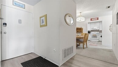 2700 Bayshore Blvd in Dunedin, FL - Building Photo - Building Photo
