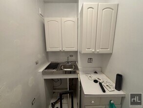 WEST 45 STREET in New York, NY - Building Photo - Building Photo
