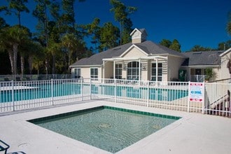 Wedgewood in Daytona Beach, FL - Foto de edificio - Building Photo