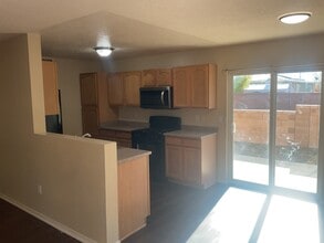 3752 Rancher Loop NE in Rio Rancho, NM - Building Photo - Building Photo