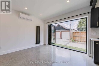 133 Grenadier Rd in Toronto, ON - Building Photo - Building Photo