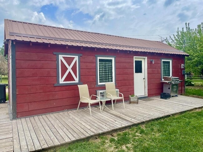 property at 2 N 3145 E