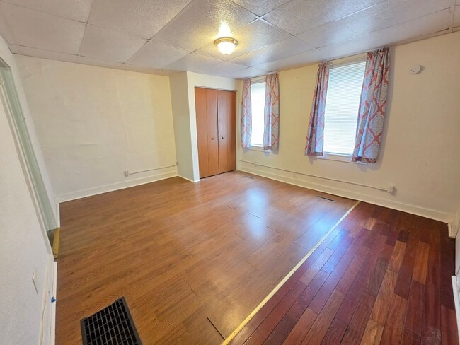 property at 70 Love St