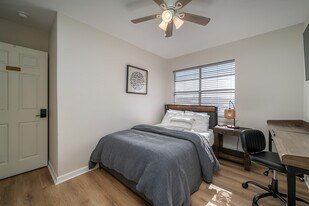 1528 E Devine St in Tyler, TX - Building Photo