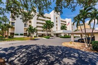 3020 Matecumbe Key Rd in Punta Gorda, FL - Foto de edificio - Building Photo