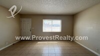 16484 Juniper St in Hesperia, CA - Building Photo - Building Photo