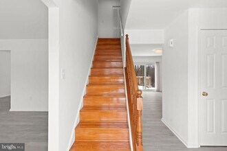 6129 Franconia Station Ln in Alexandria, VA - Building Photo - Building Photo