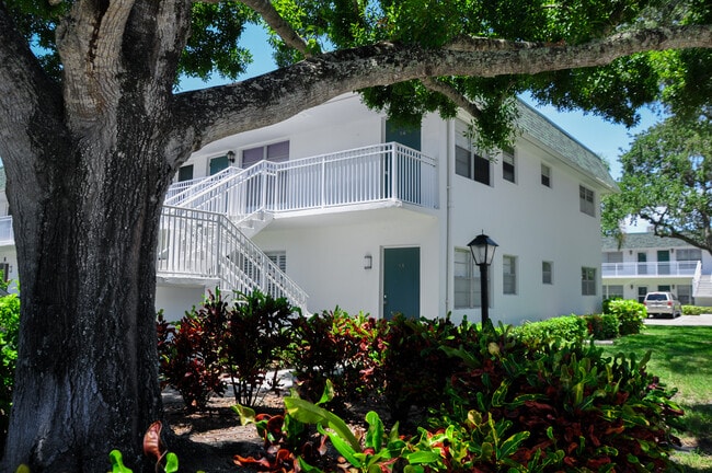 property at 2800 Indian River Blvd