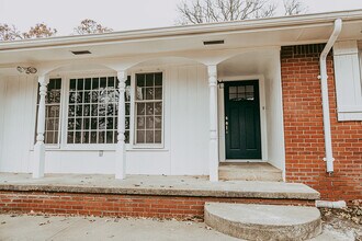 5331 Indian Hill Rd, Unit House in Edmond, OK - Building Photo - Building Photo